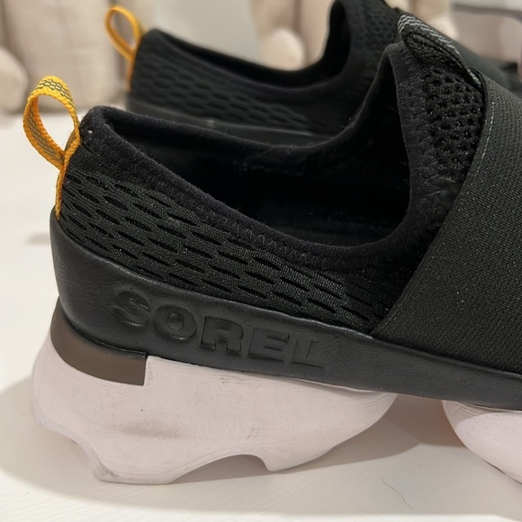 Sorel Kinetic Impact Sneakers - Stylish and Lightweight, Size 9.5 - Picture 3 of 12